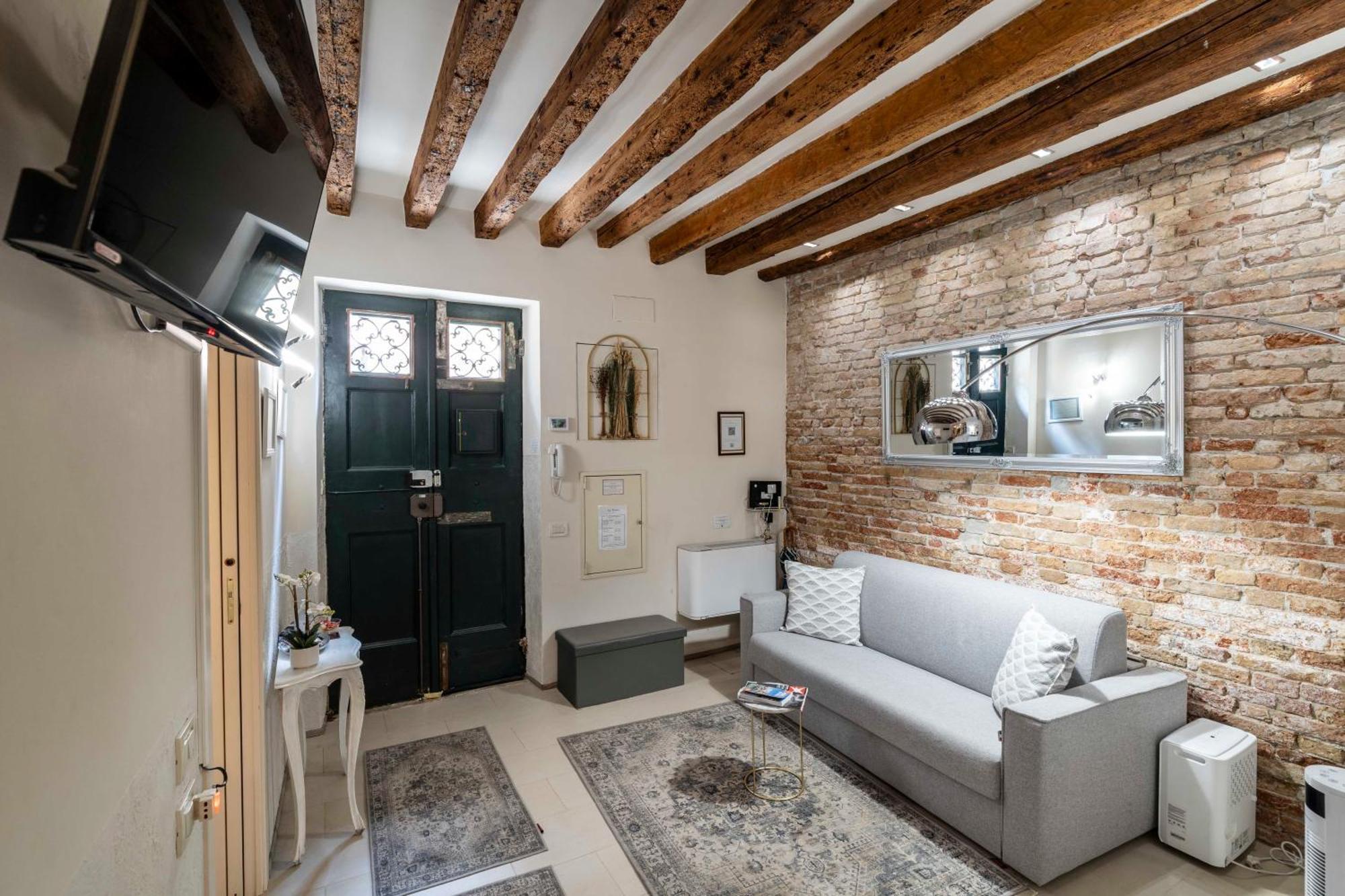 Ca' Pestrin Suite House - San Marco Square Veneza Exterior foto